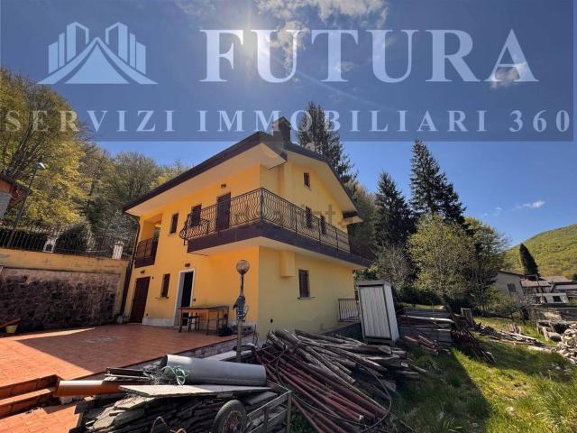 Casa in vendita a Bagnoli Irpino, Campania