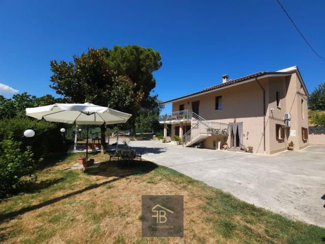 Casa in vendita a Marche, Ancona