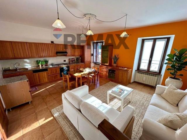 Casa in vendita a Endine Gaiano, Lombardia