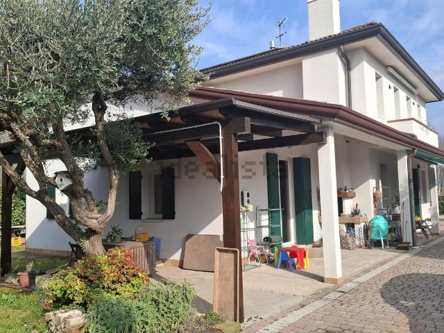 Casa in vendita a Caselle, Selvazzano Dentro