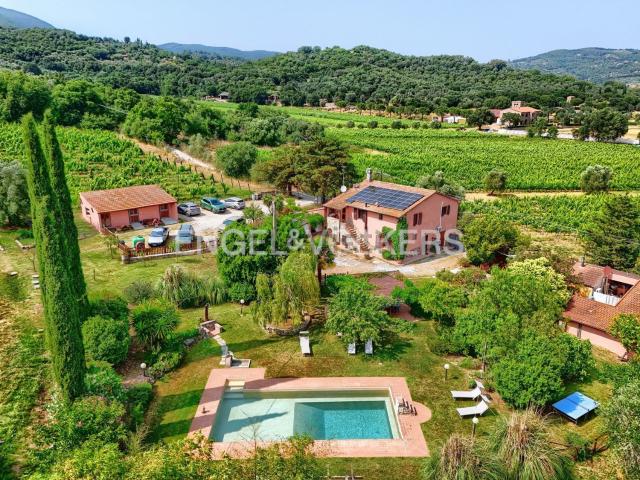 Casa in vendita a Suvereto, Toscana