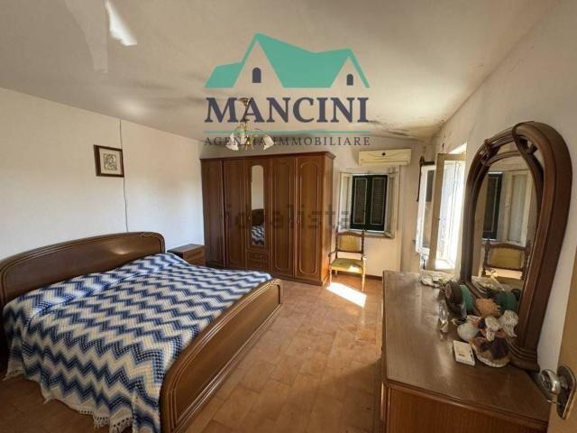 Casa in vendita a Monsano, Ancona