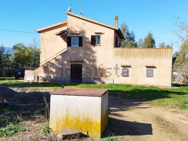 Casa in vendita a Magliano In Toscana, Toscana