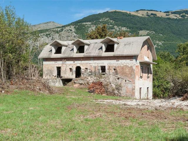 Casa in vendita a Scontrone, Abruzzo