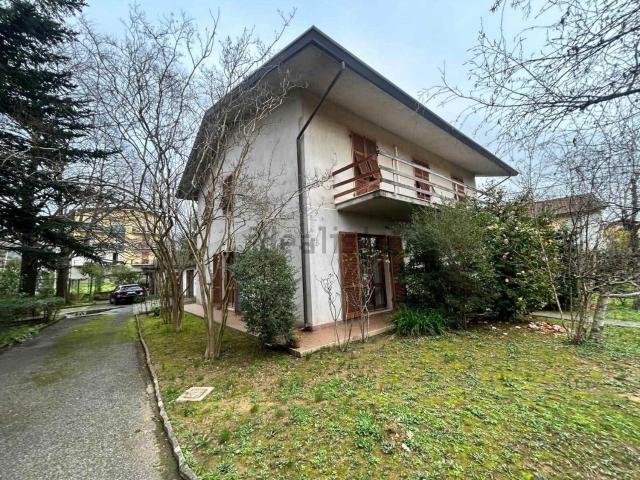 Casa in vendita a Castelnuovo Magra, Liguria