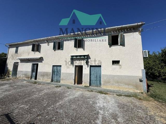 Casa in vendita a Marche, Ancona