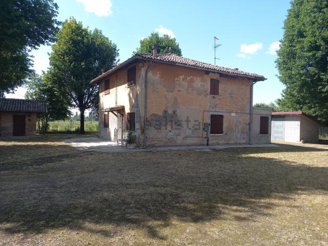 Casa in vendita a Unione Terre d'Acqua, Crevalcore