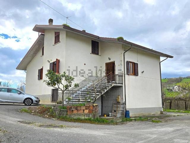 Casa in vendita a Castelfranci, Avellino