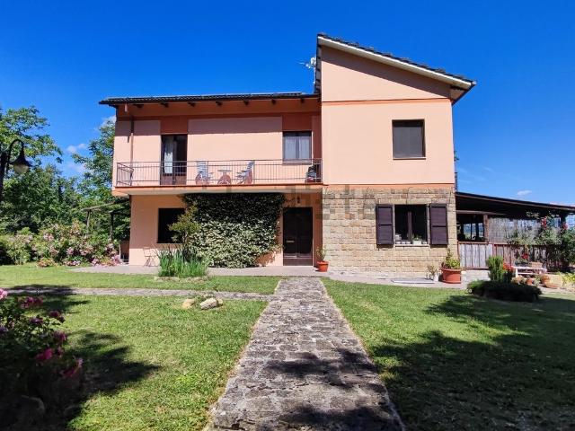Casa in vendita a Marche, Macerata