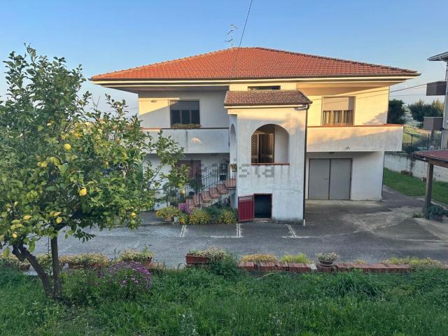 Casa in vendita a Silvi, Abruzzo