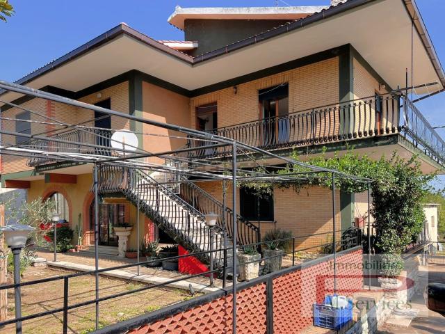 Casa in vendita a Castro Dei Volsci, Lazio