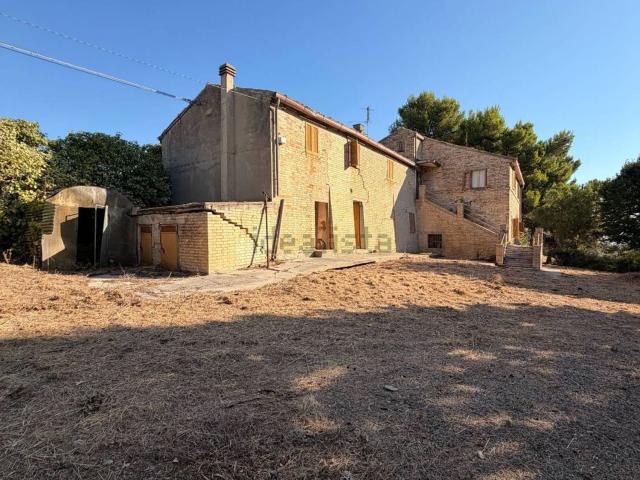 Casa in vendita a Marche, Fermo
