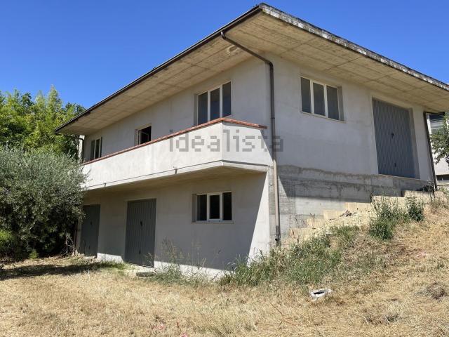 Casa in vendita a Tollo, Abruzzo