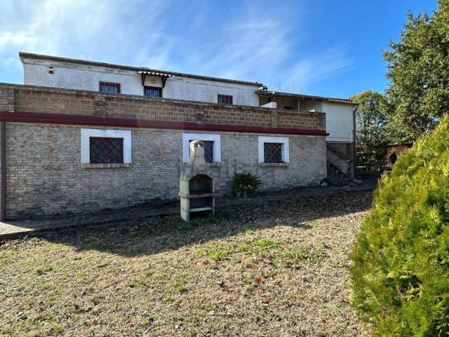 Casa in vendita a Loreto Aprutino, Abruzzo