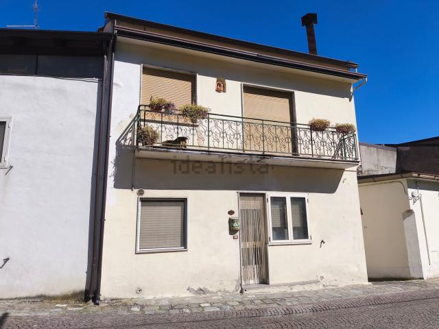 Casa in vendita a San Costantino Albanese, Basilicata