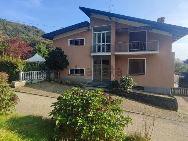 Casa in vendita a Valdilana, Piemonte