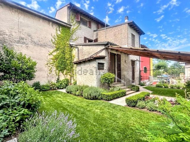 Casa in vendita a Montù Beccaria, Lombardia