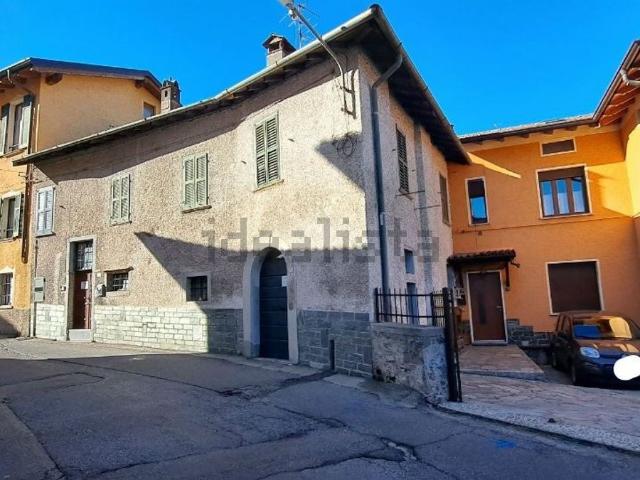 Casa in vendita a Grandola Ed Uniti, Lombardia