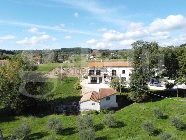 Casa in vendita a Gubbio, Umbria
