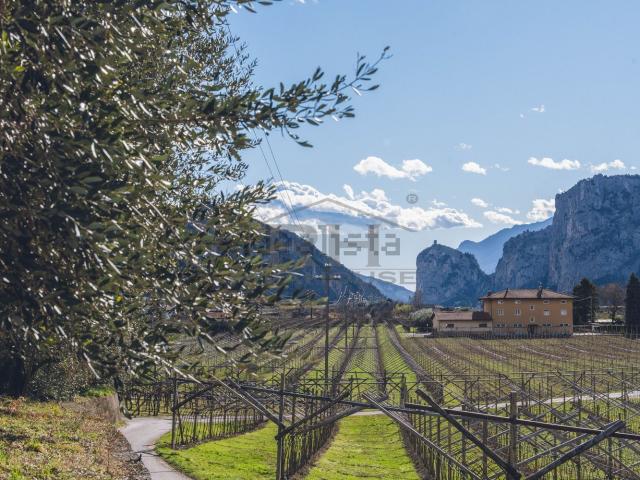 Casa in vendita a Comunità Alto Garda e Ledro, Dro