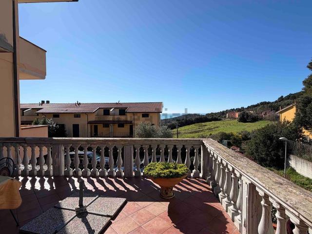 Casa in vendita a Rosignano Marittimo, Toscana