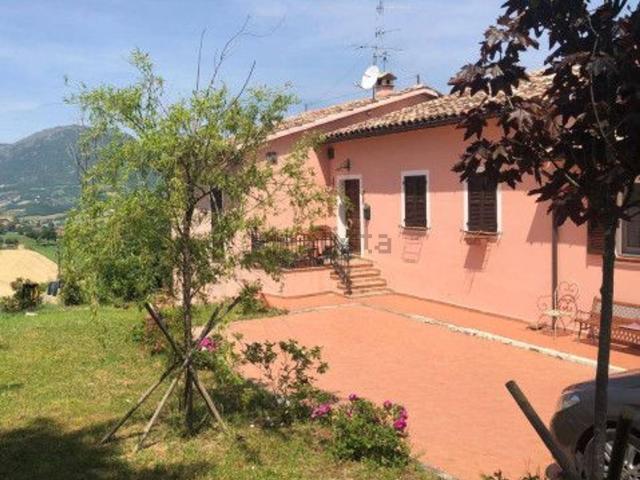 Casa in vendita a Marche, Macerata