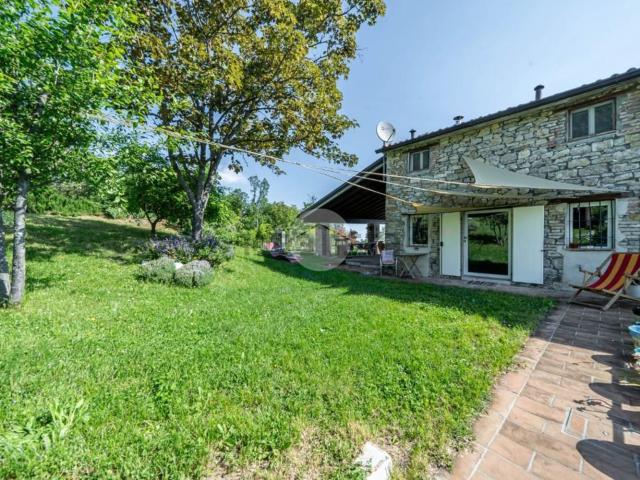Casa in vendita a Lesignano De' Bagni, Reggio Emilia