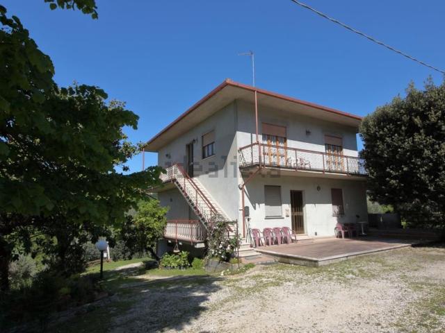 Casa in vendita a Amelia, Terni