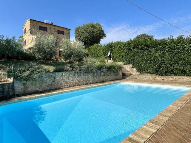 Casa in vendita a Marche, Macerata