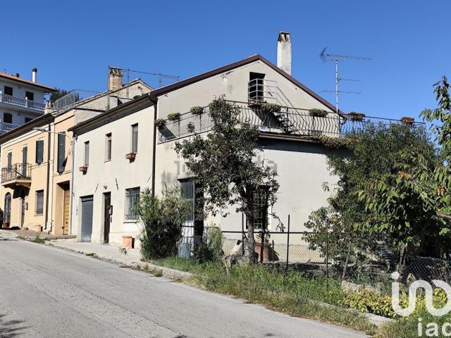 Casa in vendita a Marche, Fermo