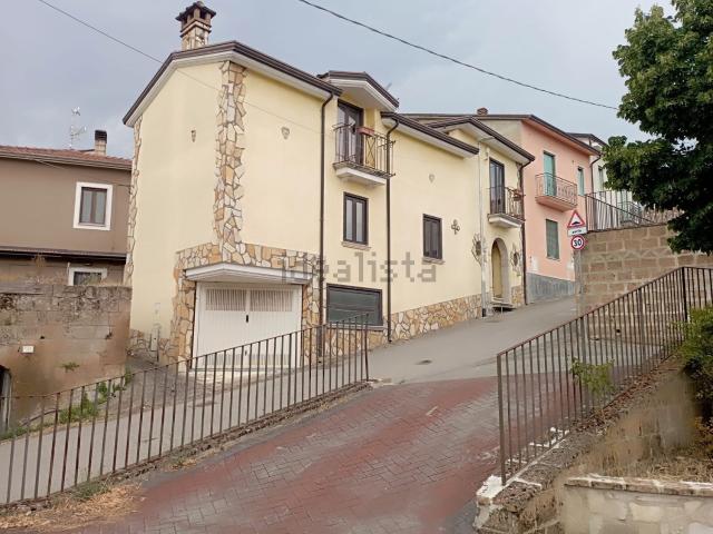 Casa in vendita a San Leucio Del Sannio, Campania
