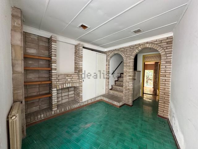 Casa in vendita a Castelnuovo, Marche