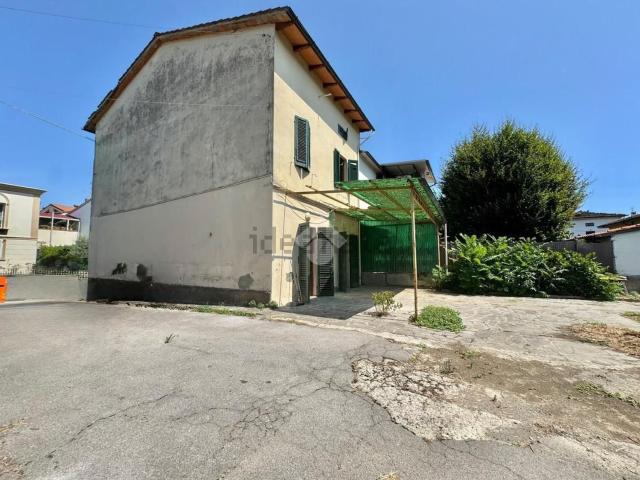 Casa in vendita a Carmignano, Toscana