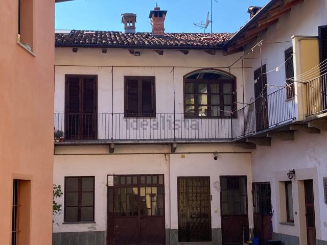Casa in vendita a Bra, Cuneo