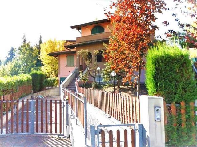 Casa in vendita a Unione dei comuni del Frignano, Serramazzoni
