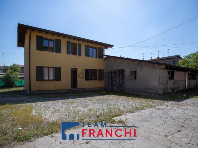 Casa in vendita a Ghedi, Lombardia