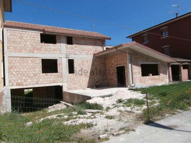 Casa in vendita a Marche, Macerata