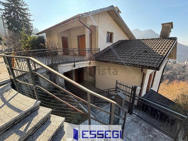 Casa in vendita a Gorla, Veleso