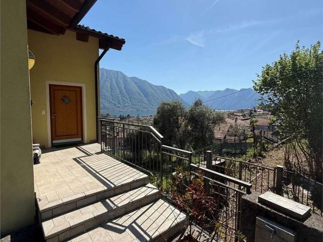 Casa in vendita a Tremezzina, Lombardia