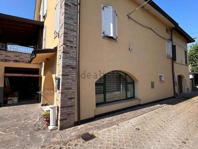 Casa in vendita a Santa Croce, Re
