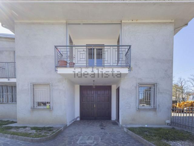 Casa in vendita a Rovasenda, Vercelli