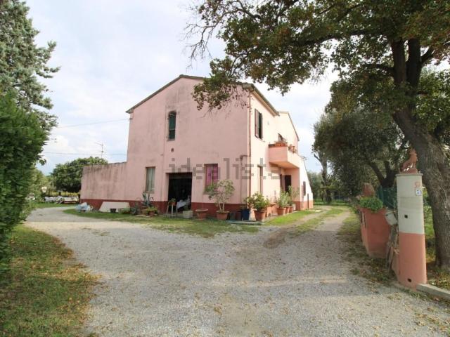 Casa in vendita a Santa Lucia, Pontedera