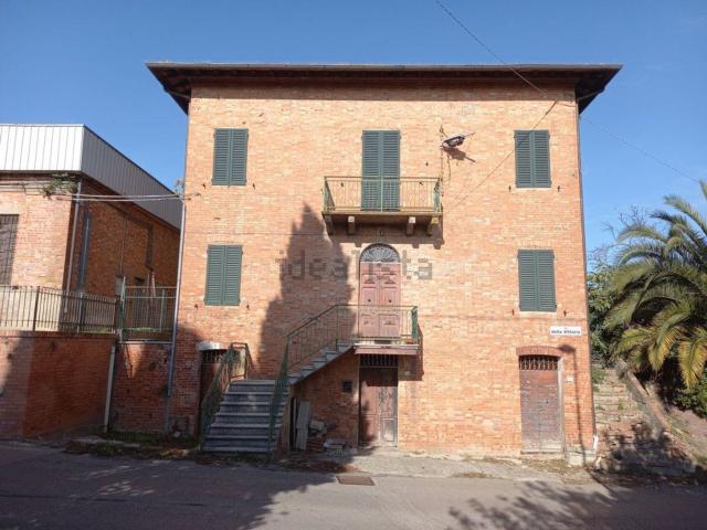 Casa in vendita a Petrignano, Gioiella