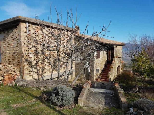 Casa in vendita a Collemancio, Cannara