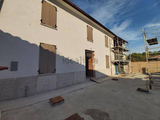 Casa in vendita a Gussola, Cremona