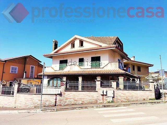 Casa in vendita a Piedimonte San Germano, Lazio