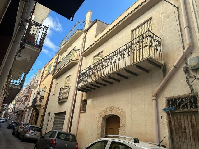 Casa in vendita a Alcamo, Sicilia