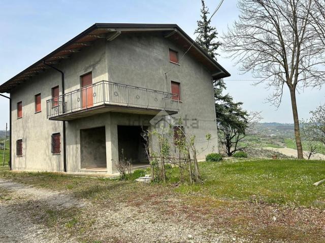 Casa in vendita a Unione dei comuni del Frignano, Pavullo Nel Frignano