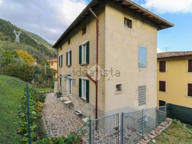 Casa in vendita a Comunità Montana Parco Alto Garda bresciano, Gargnano