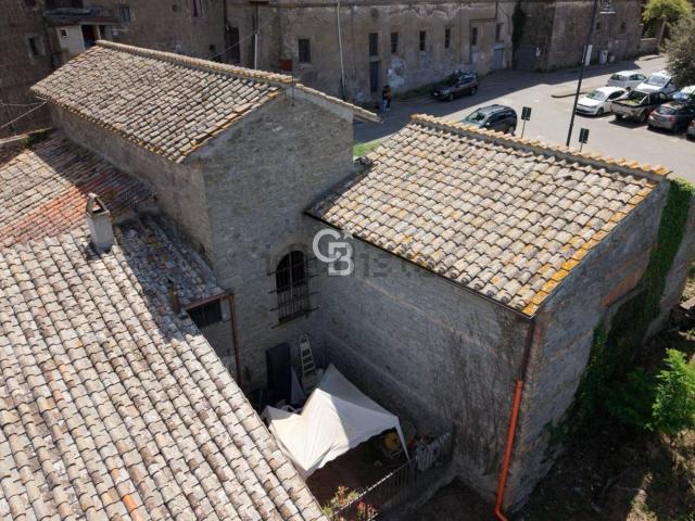Casa in vendita a Viterbo, Lazio